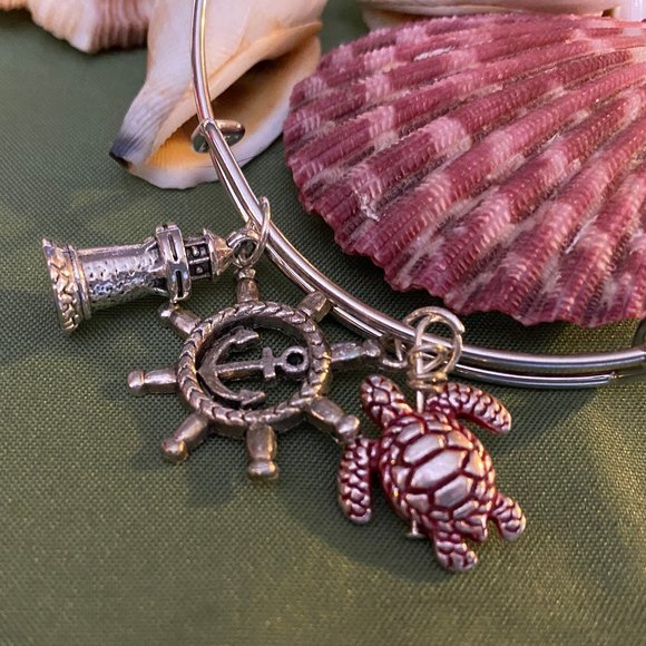 Magnolia Beach Life Bracelet Silver charms Handcrafted - Picture 3 of 3